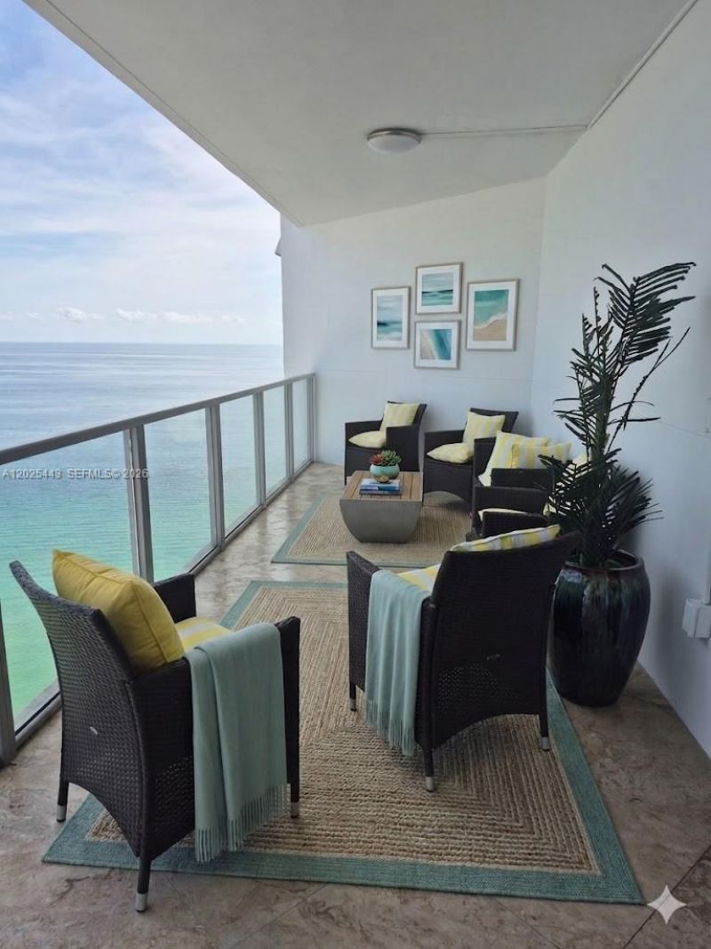 3101 S Ocean Dr , Unit 2707, Hollywood, FL 33019 Photo
