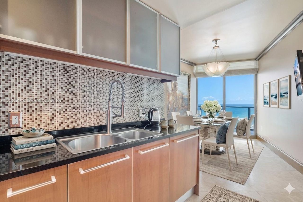3101 S Ocean Dr , Unit 2707, Hollywood, FL 33019 Photo