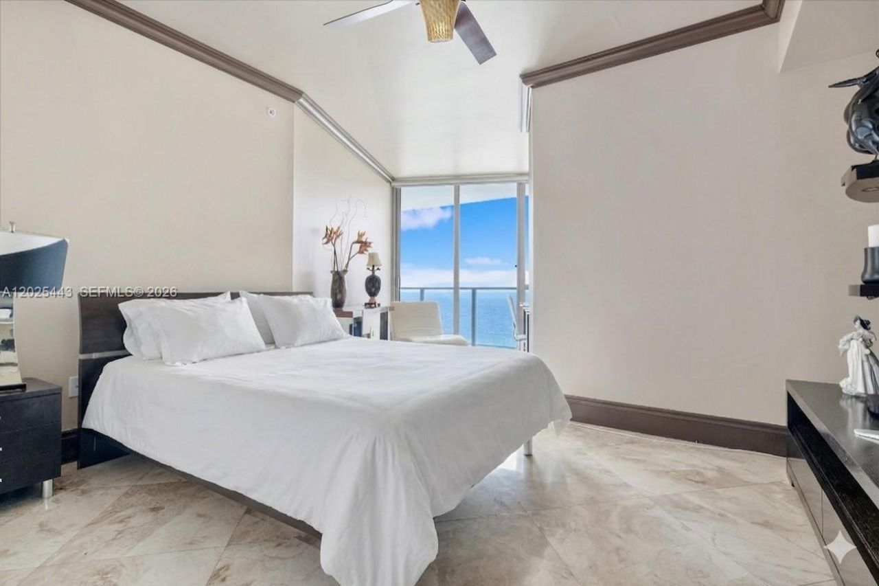 3101 S Ocean Dr , Unit 2707, Hollywood, FL 33019 Photo