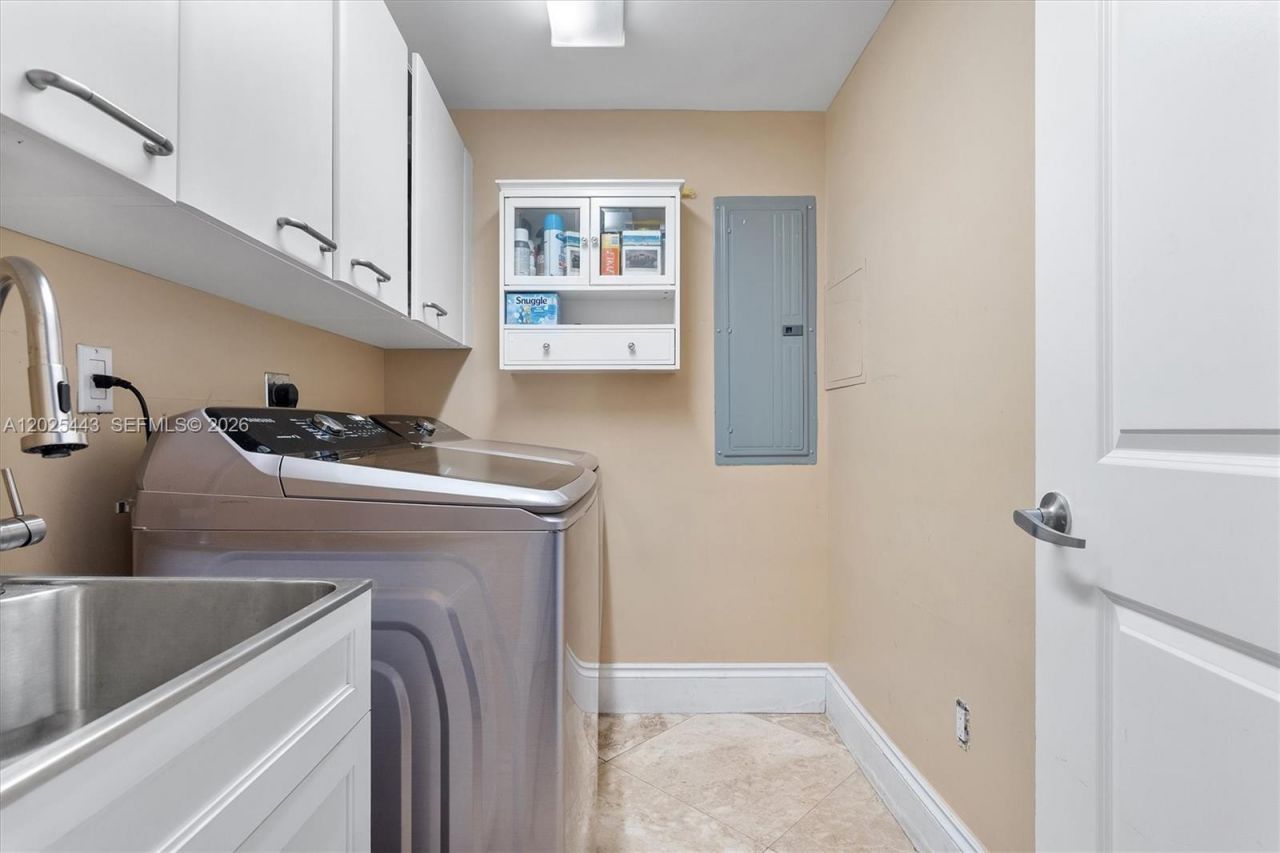 3101 S Ocean Dr , Unit 2707, Hollywood, FL 33019 Photo