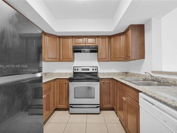 3680 N 56th Ave , Unit 806, Hollywood, FL 33021