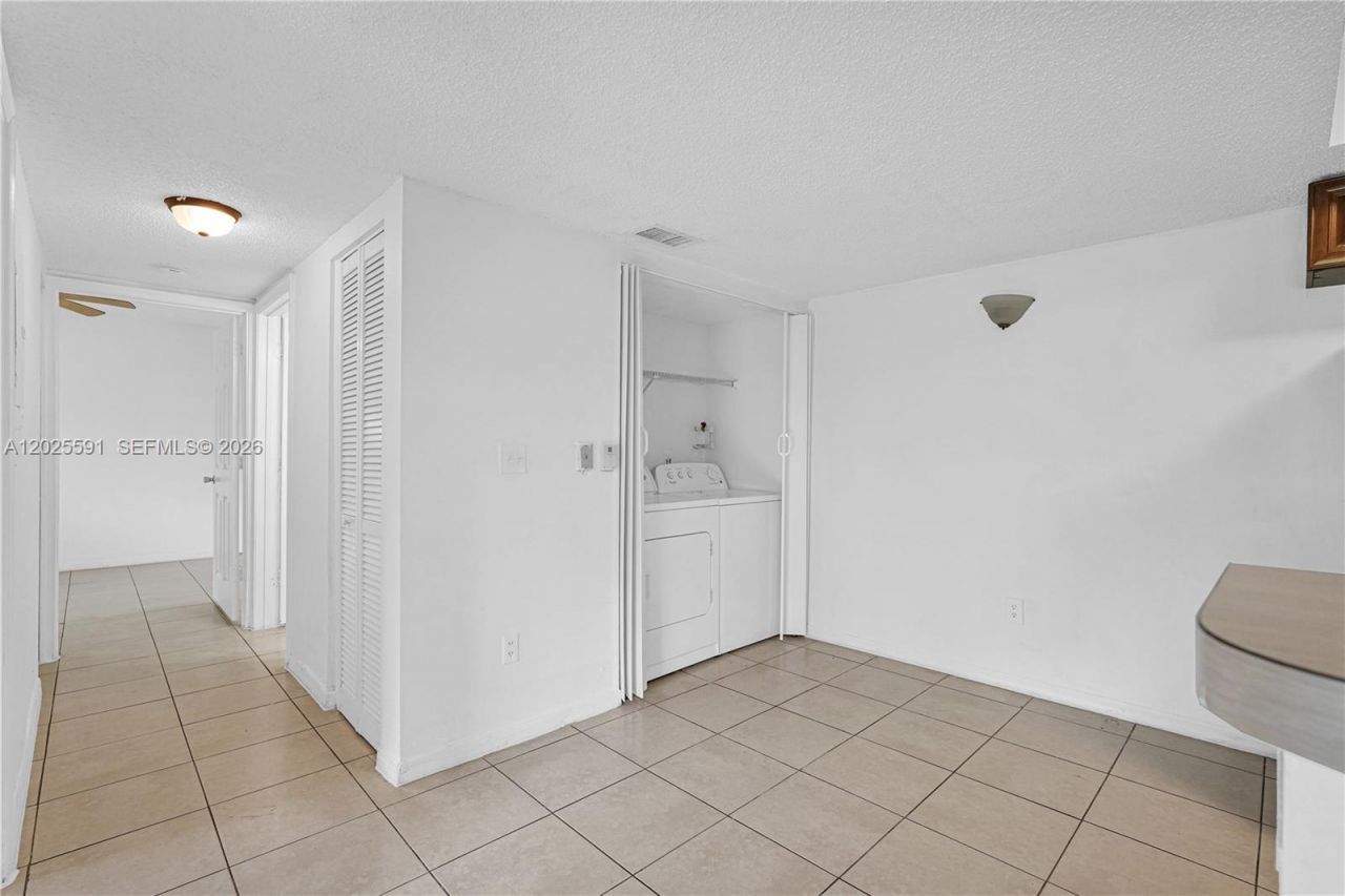 3680 N 56th Ave , Unit 806, Hollywood, FL 33021 Photo