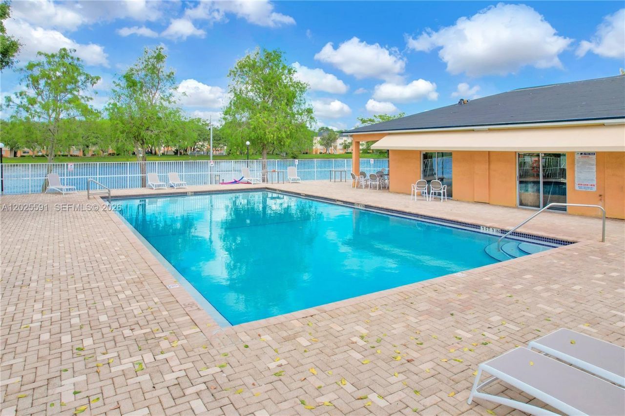 3680 N 56th Ave , Unit 806, Hollywood, FL 33021 Photo