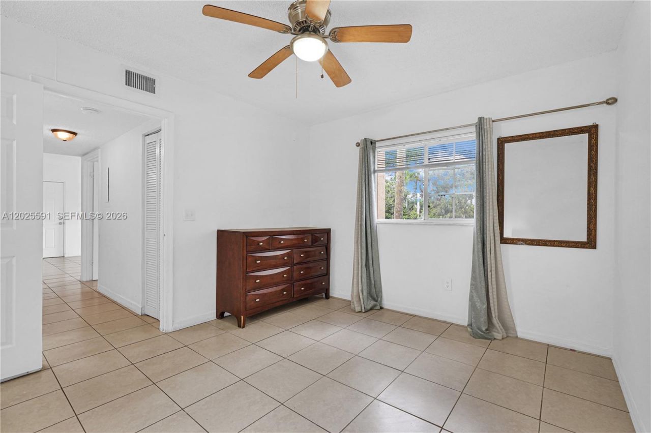 3680 N 56th Ave , Unit 806, Hollywood, FL 33021 Photo