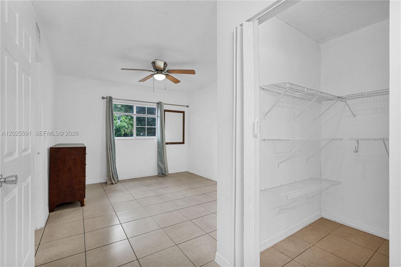 3680 N 56th Ave , Unit 806, Hollywood, FL 33021 Photo