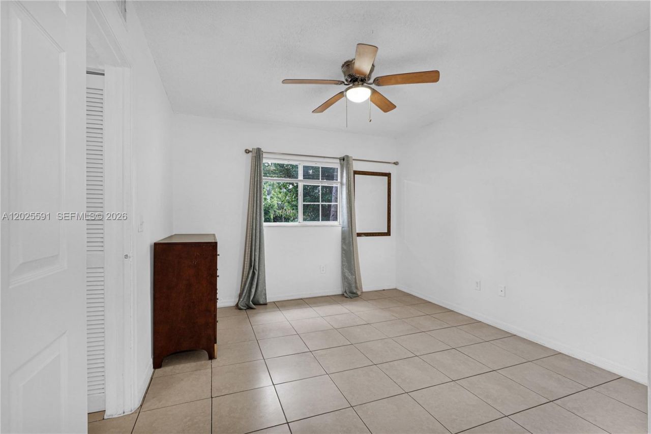 3680 N 56th Ave , Unit 806, Hollywood, FL 33021 Photo