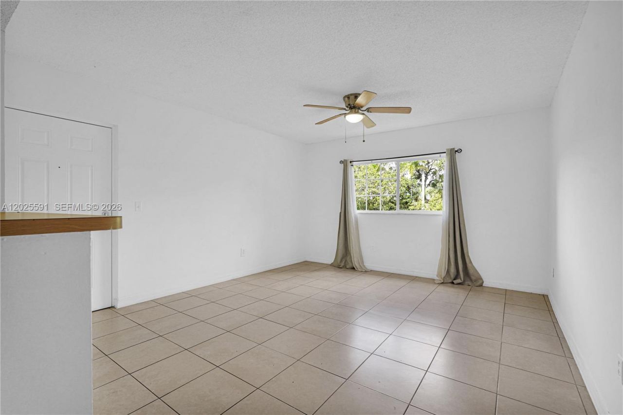 3680 N 56th Ave , Unit 806, Hollywood, FL 33021 Photo