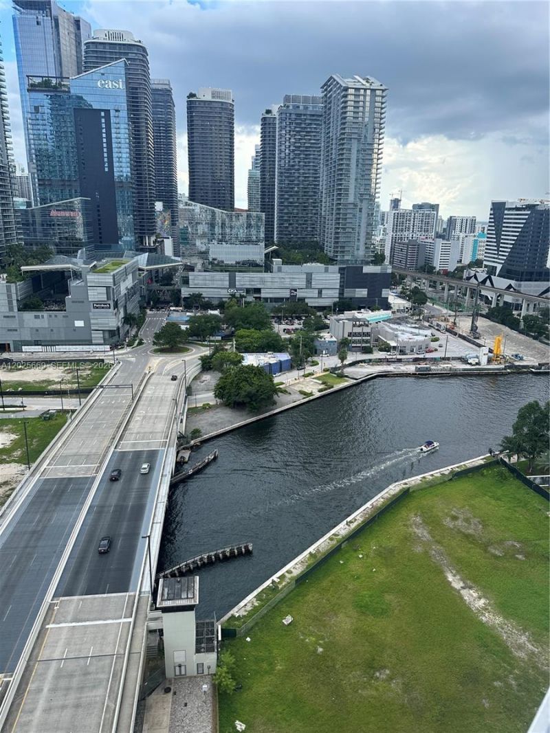 350 S Miami Ave, Unit 2302, Miami, FL 33130 Photo