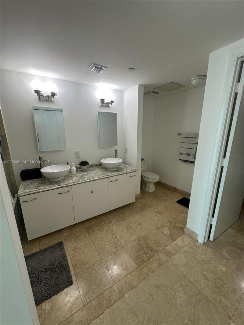 350 S Miami Ave, Unit 2302, Miami, FL 33130 Photo