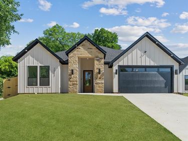 2642 Durham Street, Dallas, TX 75241