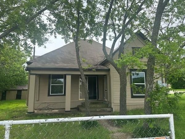 515 15th Street SW, Mineral Wells, TX 76067