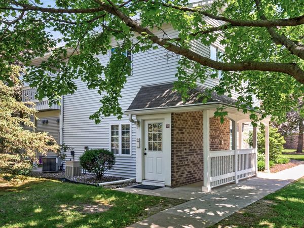 1063 Duckwood Drive, Unit 207, Eagan, MN 55123