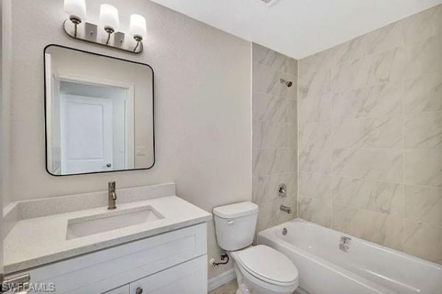 3809 NW 38th St , Cape Coral, FL 33993 Photo