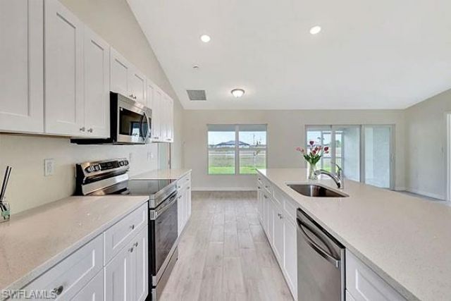 3809 NW 38th St , Cape Coral, FL 33993 Photo