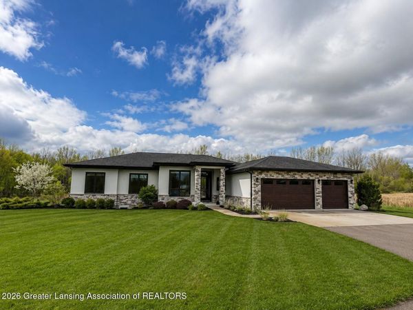 278 E Haslett , Haslett, MI 48840