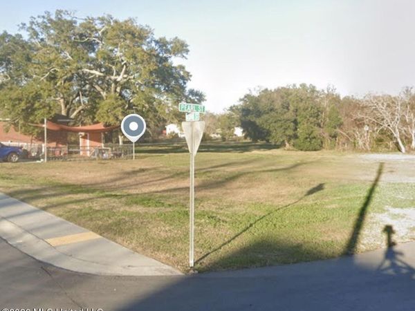 396 Pearl Street, Biloxi, MS 39530