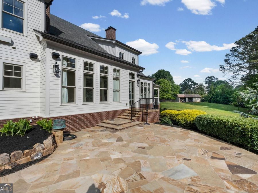Property Image 101