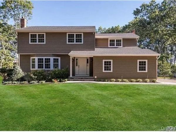 29 Thornwood Drive , Dix Hills, NY 11746