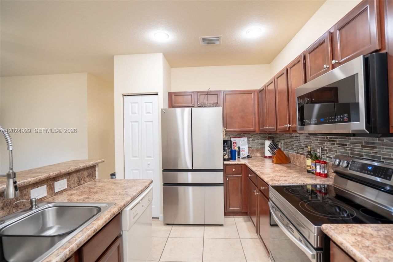 2655 NE 2nd Dr , Homestead, FL 33033 Photo