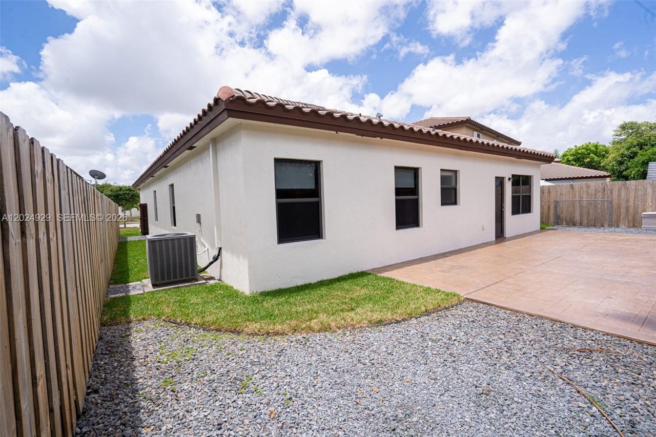 2655 NE 2nd Dr , Homestead, FL 33033 Photo