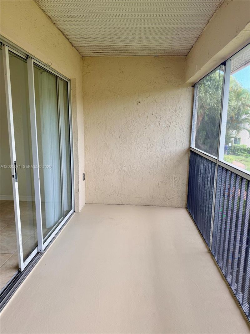 19216 Glenmoor Dr, Unit 19216, West Palm Beach, FL 33409 Photo
