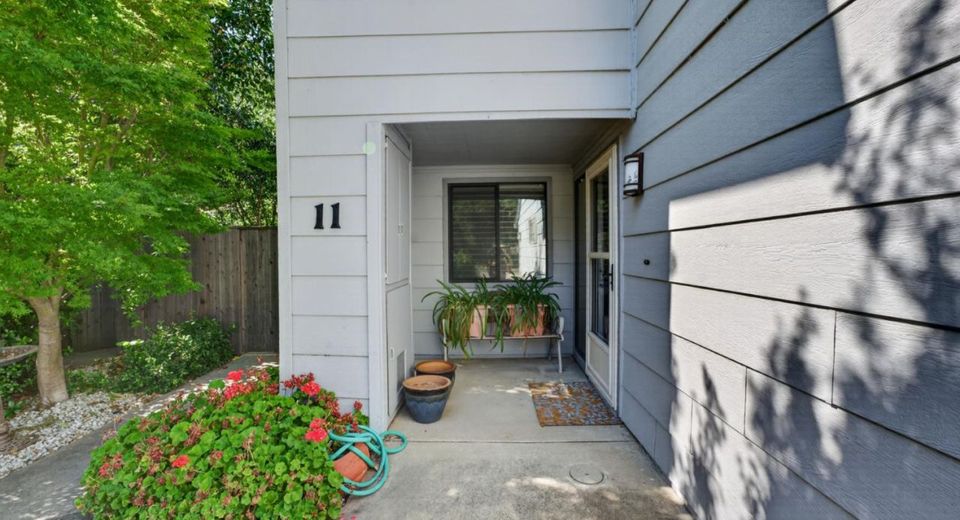11 Park West Ct, Sacramento, CA 95831 Photo