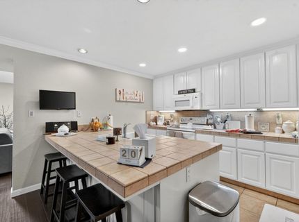 11 Park West Ct, Sacramento, CA 95831 Photo