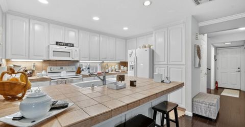 11 Park West Ct, Sacramento, CA 95831 Photo