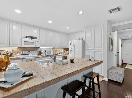 11 Park West Ct, Sacramento, CA 95831 Photo