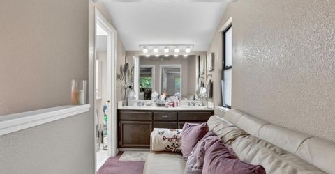 11 Park West Ct, Sacramento, CA 95831 Photo