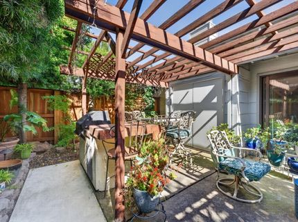 11 Park West Ct, Sacramento, CA 95831 Photo