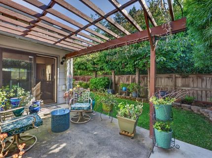 11 Park West Ct, Sacramento, CA 95831 Photo