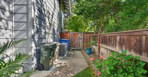 11 Park West Ct, Sacramento, CA 95831 Photo