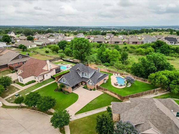 112 Camelot Street, Glen Rose, TX 76043