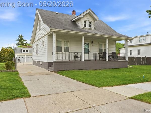 24248 Hayes Avenue, Eastpointe, MI 48021