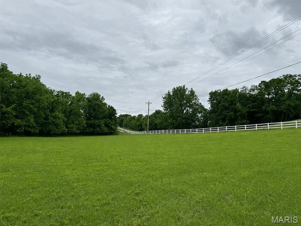 3 Hannah Ridge Trail, Elsberry, MO 63343