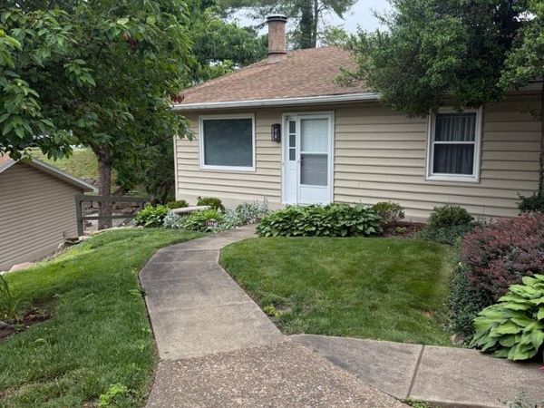 11545 Village Drive, Evansville, IN 47725
