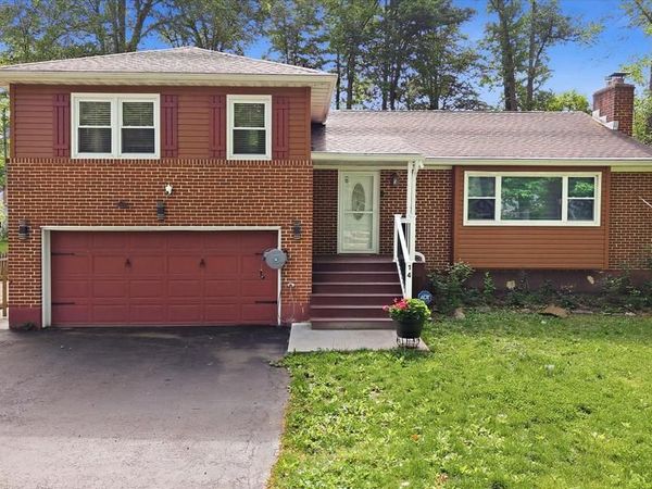 14 E PARKWAY , ELKTON, MD 21921