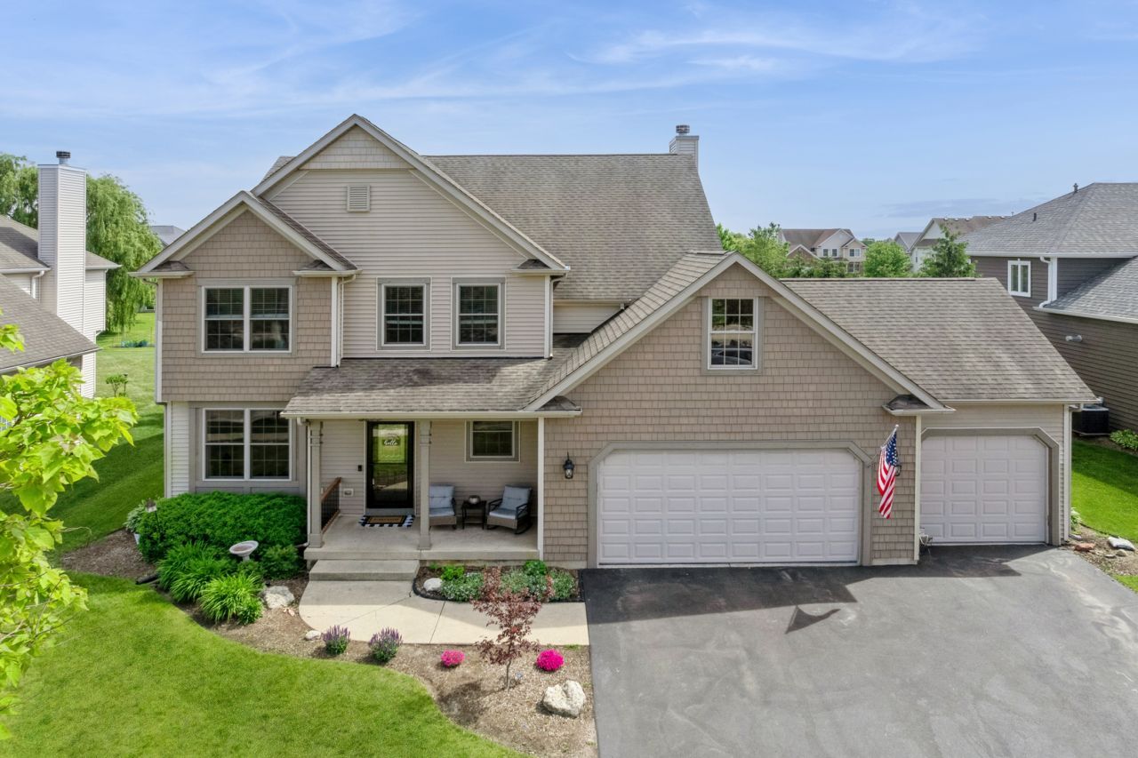 5235 GREENSHIRE Circle, Lake In The Hills, IL 60156