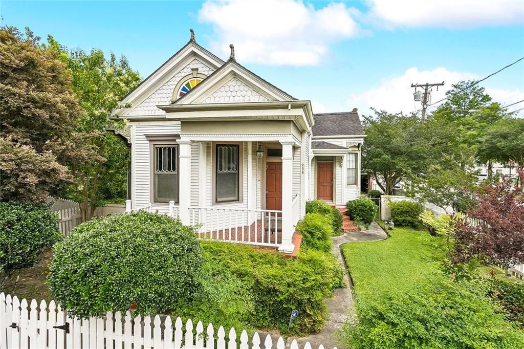 938 FRANKLIN Street , Gretna, LA 70053