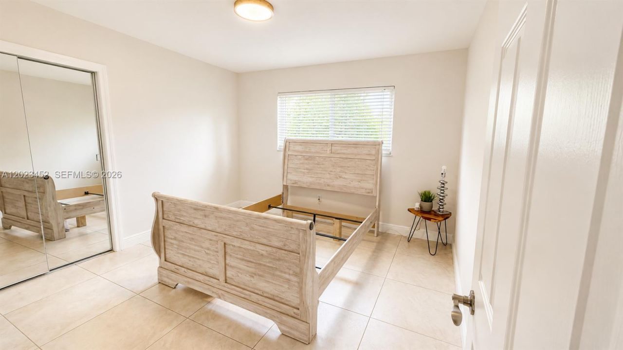 430 NE 145th St , Miami, FL 33161 Photo