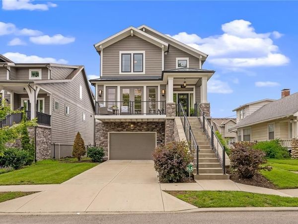 725 W 44th Terrace, Kansas City, MO 64111