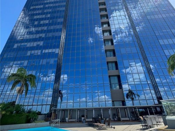 1100 Wilshire, Los Angeles, CA 90017