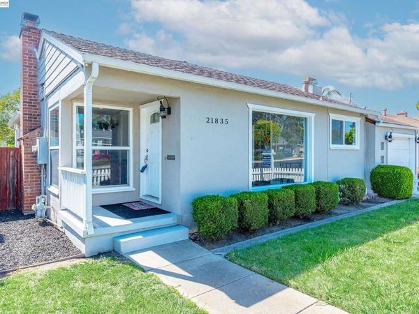 21835 Redwood Rd, Castro Valley, CA 94546