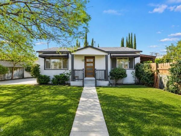 11125 Welby Way, North Hollywood, CA 91606