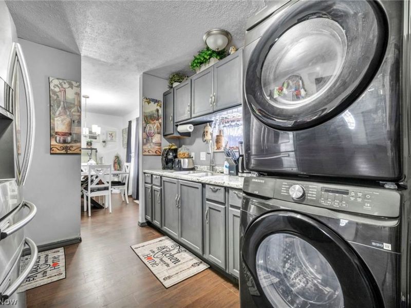 12500 Woodside Avenue, Cleveland, OH 44108 Photo 10