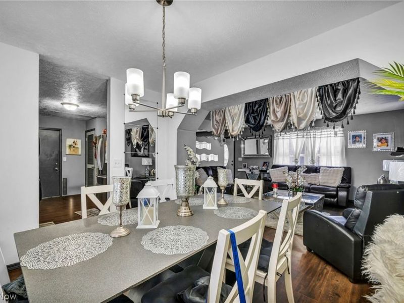 12500 Woodside Avenue, Cleveland, OH 44108 Photo 16