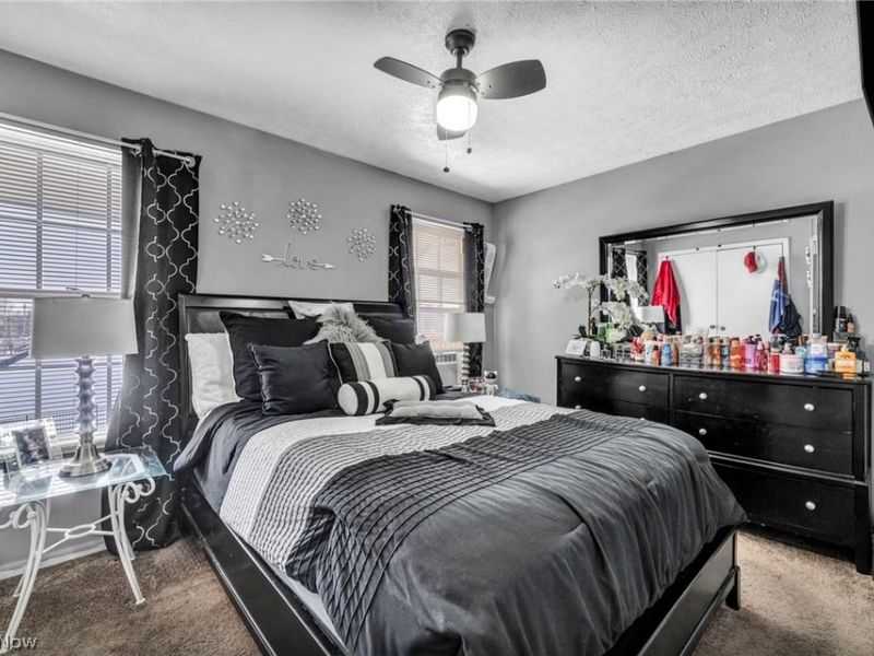12500 Woodside Avenue, Cleveland, OH 44108 Photo 26
