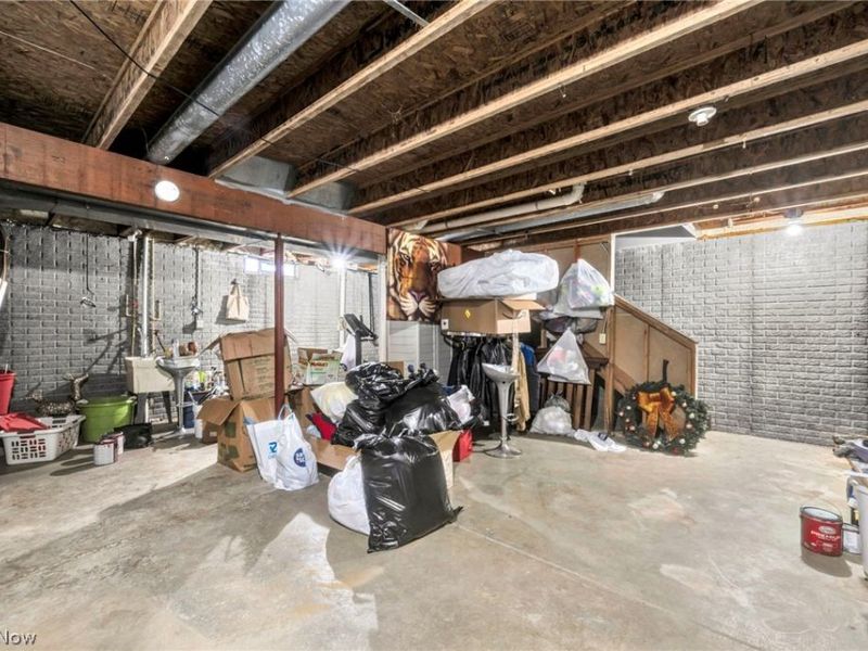 12500 Woodside Avenue, Cleveland, OH 44108 Photo 36