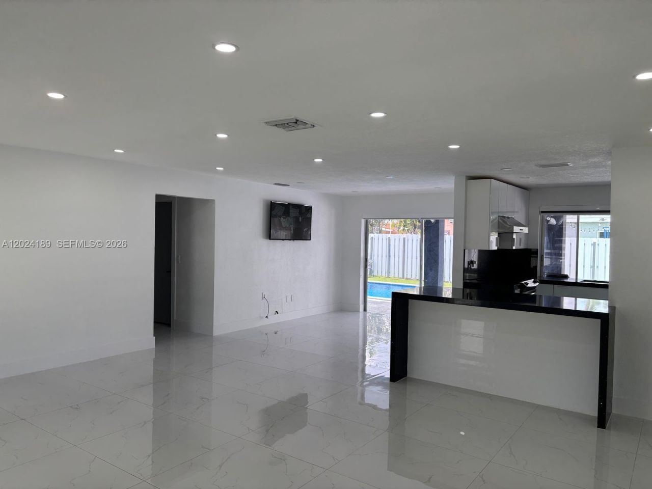 8460 NW 21st St , Sunrise, FL 33322 Photo